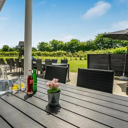 7 Bedroom Cozy In Sydals Horuphav