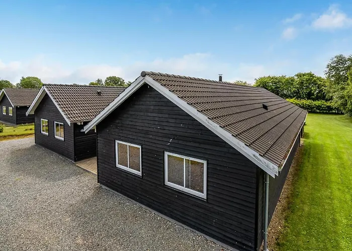7 Bedroom Cozy In Sydals Sonderby (Sonderjylland)