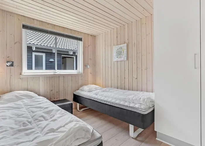 7 Bedroom Cozy In Sydals Sonderby (Sonderjylland)